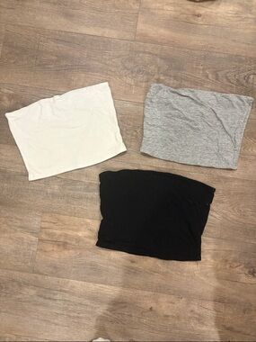 Heart Hips 3-Pack Tube Crop Tops in White, Gray & Black